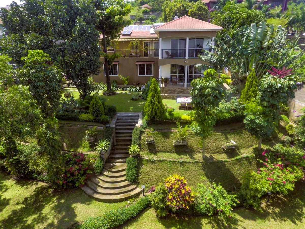 Ewange - A Casa Mia Bed and Breakfast Καμπάλα Εξωτερικό φωτογραφία