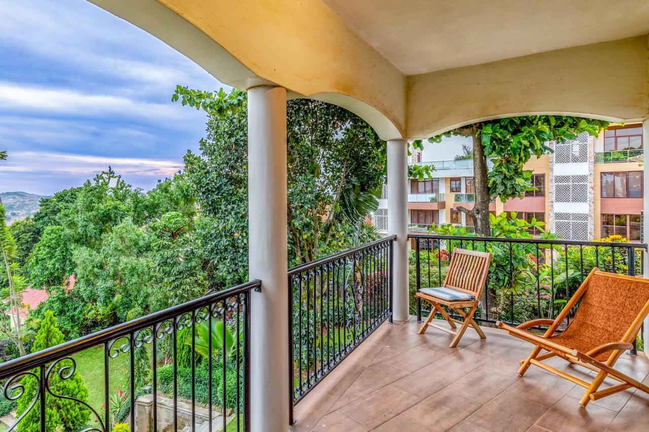 Ewange - A Casa Mia Bed and Breakfast Καμπάλα Εξωτερικό φωτογραφία