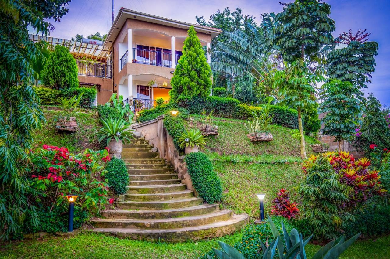 Ewange - A Casa Mia Bed and Breakfast Καμπάλα Εξωτερικό φωτογραφία